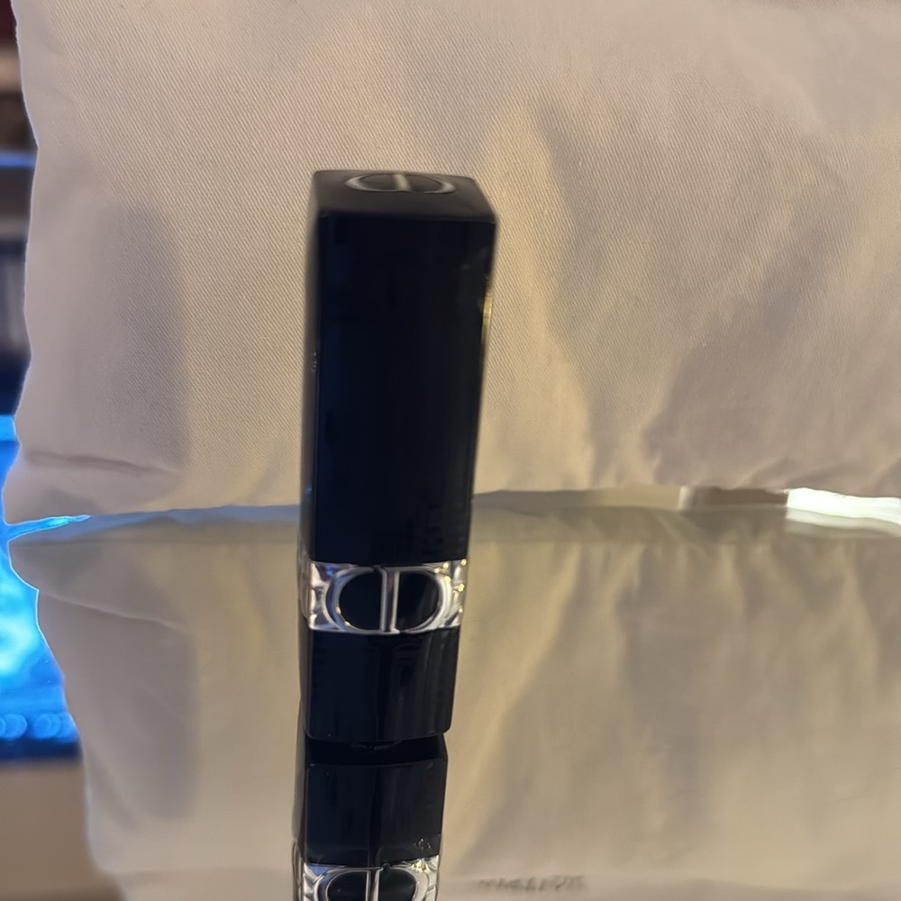 Christian Dior Bundle. Pouch, Mini Pillow, bracelet and lipstick. ♥️ - Picture 11 of 16